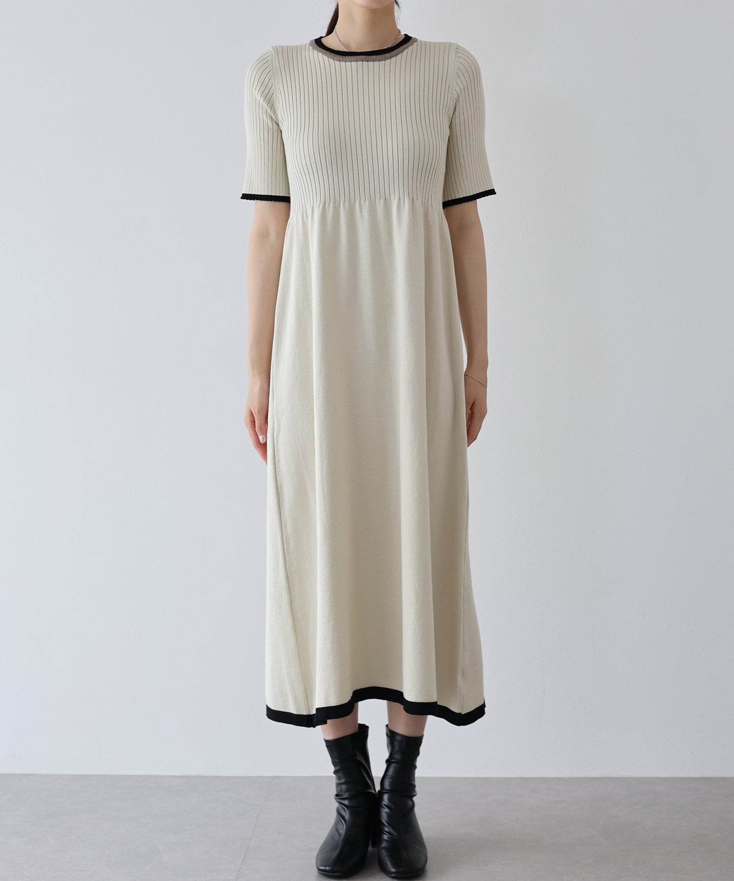 【SALE】バイカラーネックニットワンピース