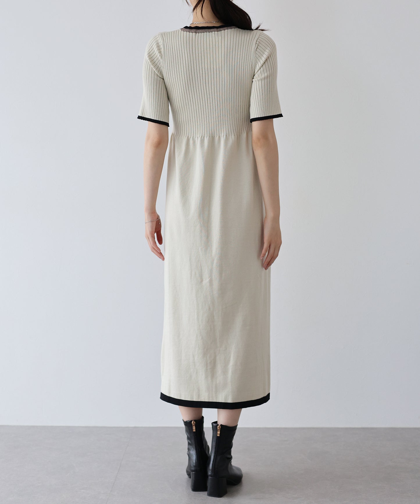 【SALE】バイカラーネックニットワンピース