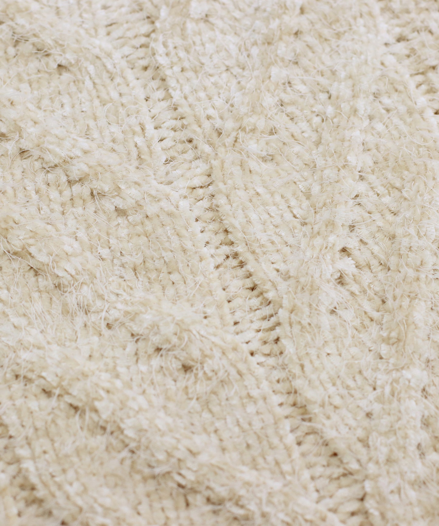 【SALE】ケーブル編みモールシャギーニット