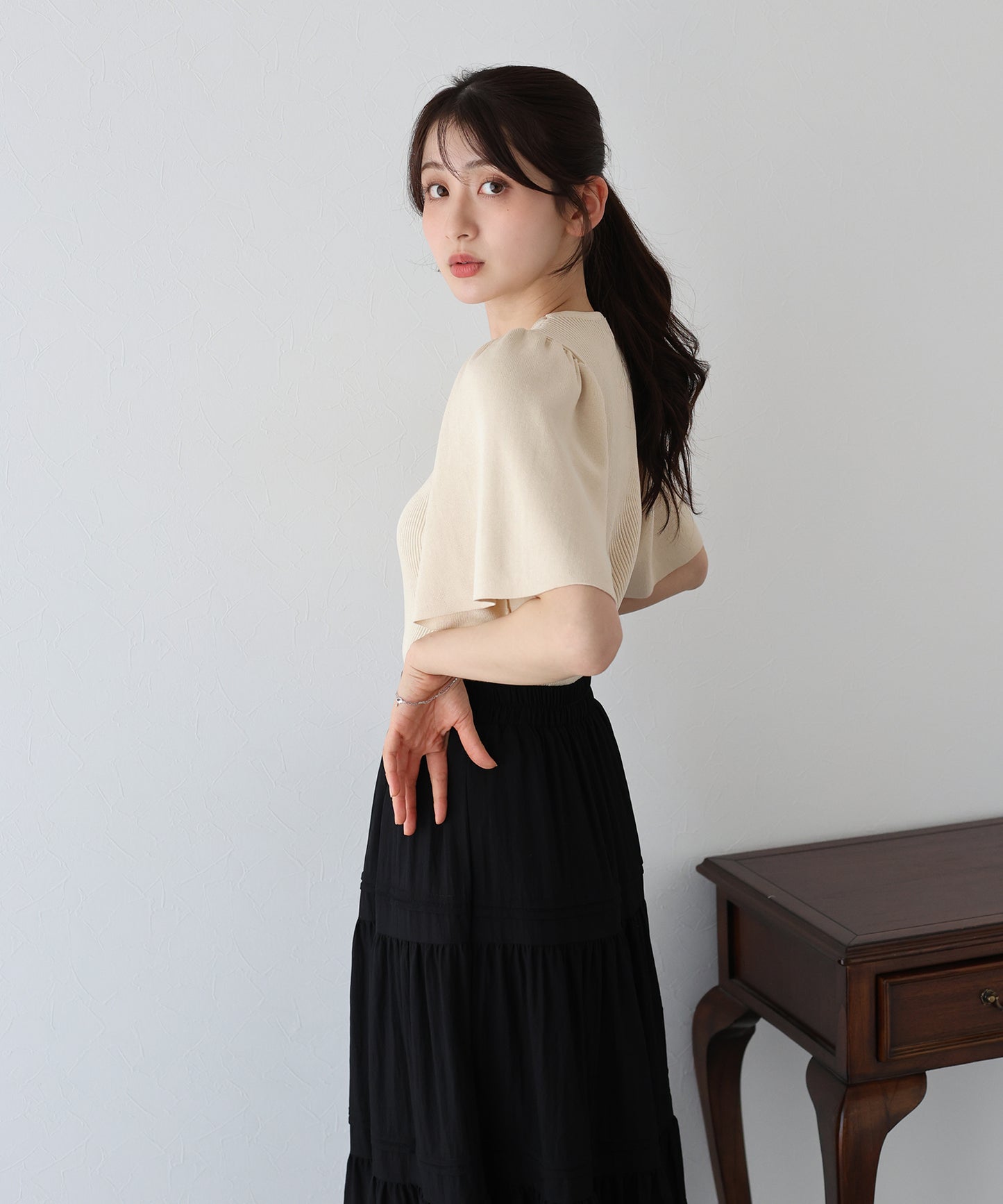 【新商品限定5%OFF(月)】フレアスリーブ半袖リブニット