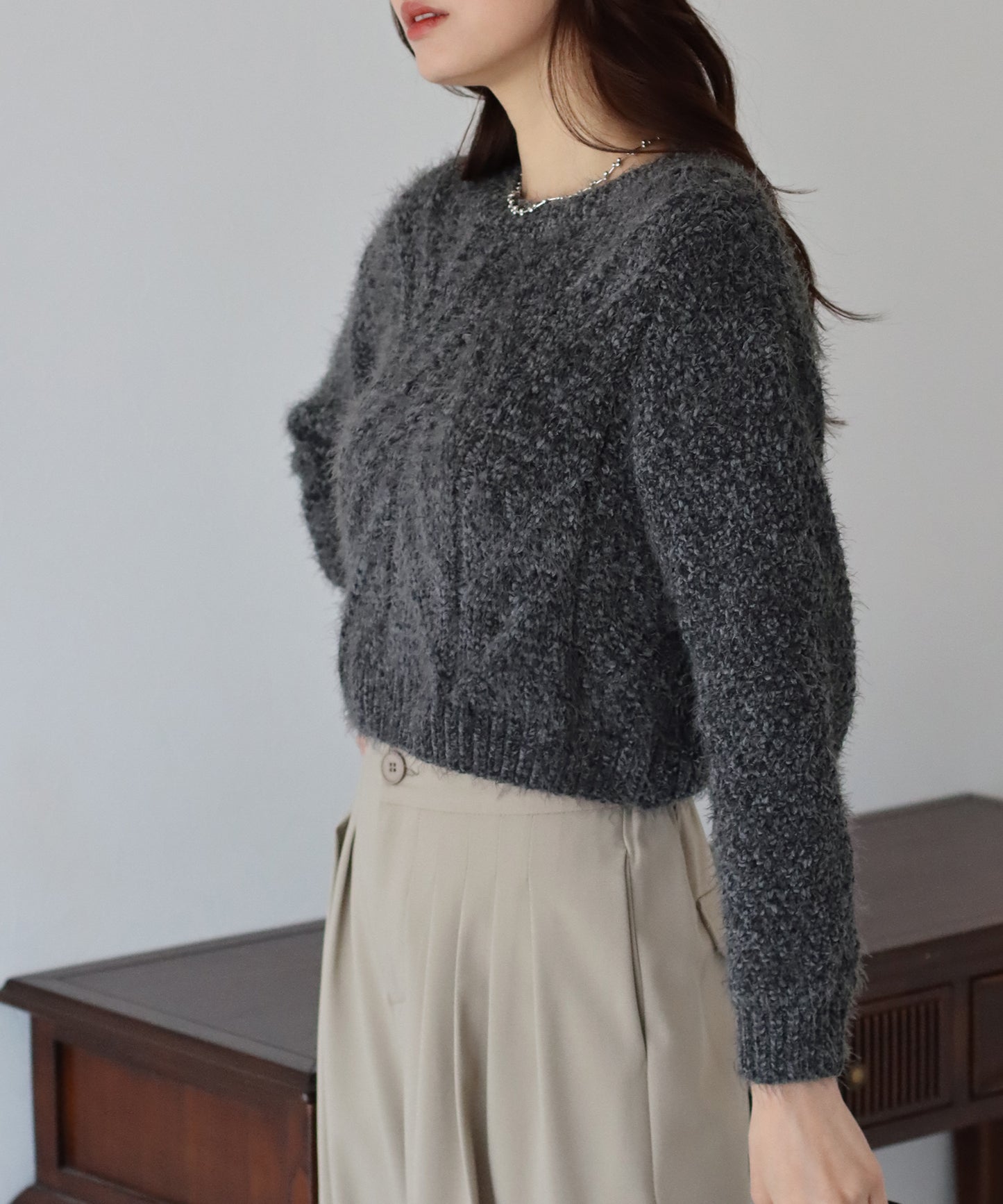 【SALE】ケーブル編みモールシャギーニット