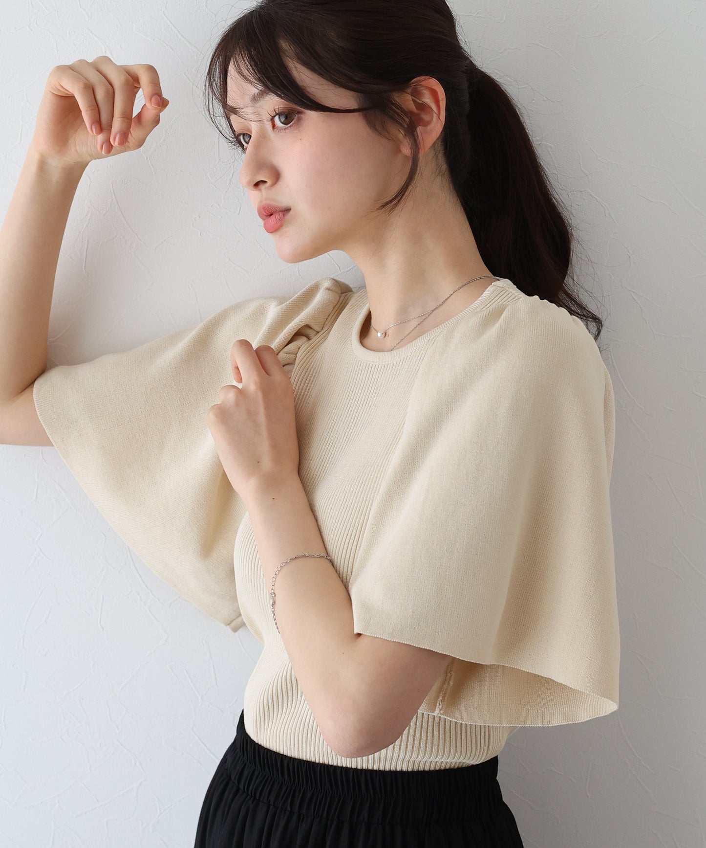 【新商品限定5%OFF(月)】フレアスリーブ半袖リブニット