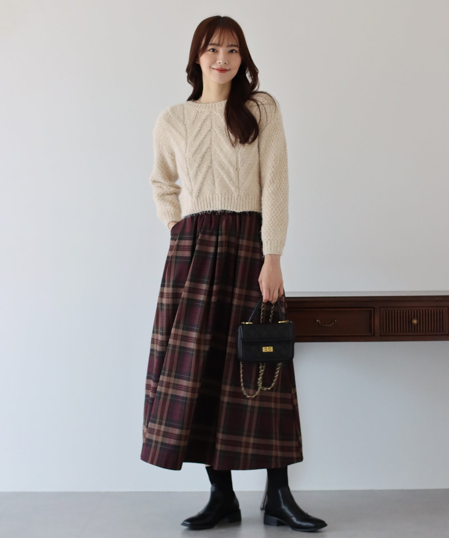 【SALE】ケーブル編みモールシャギーニット