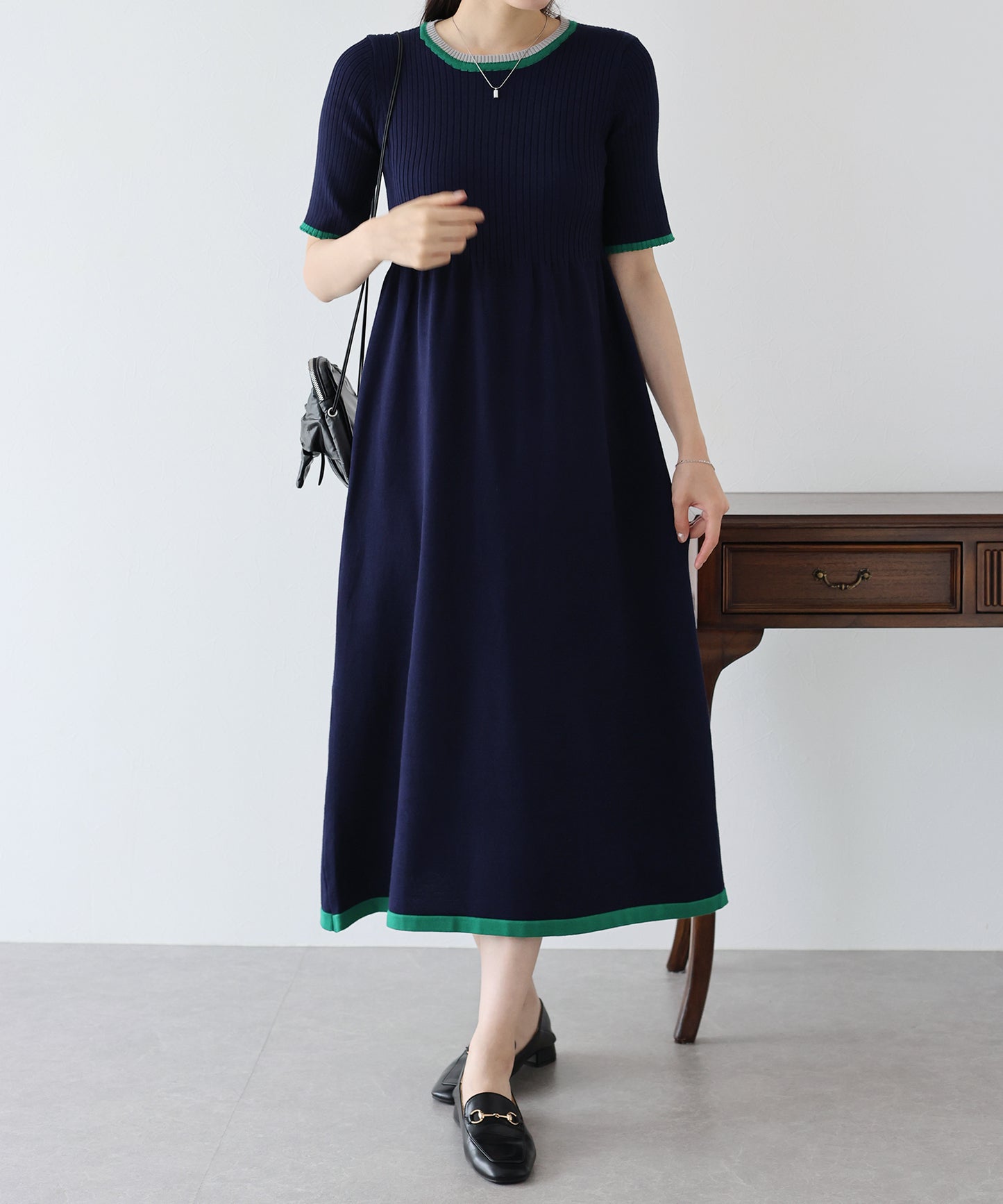 【SALE】バイカラーネックニットワンピース