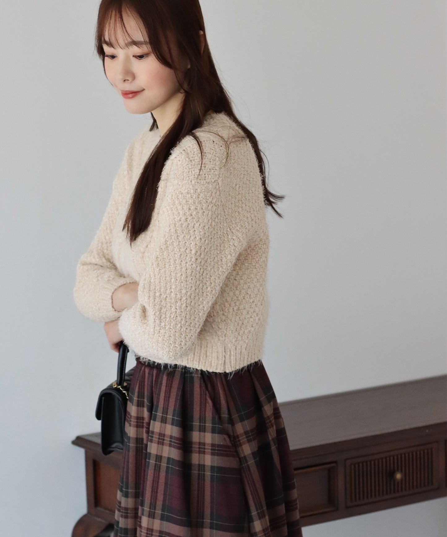 【SALE】ケーブル編みモールシャギーニット