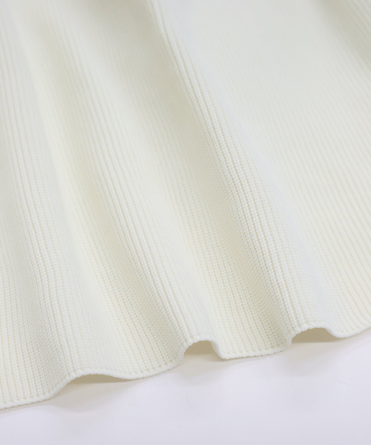 【SALE】チャーム付きペプラムリブニット