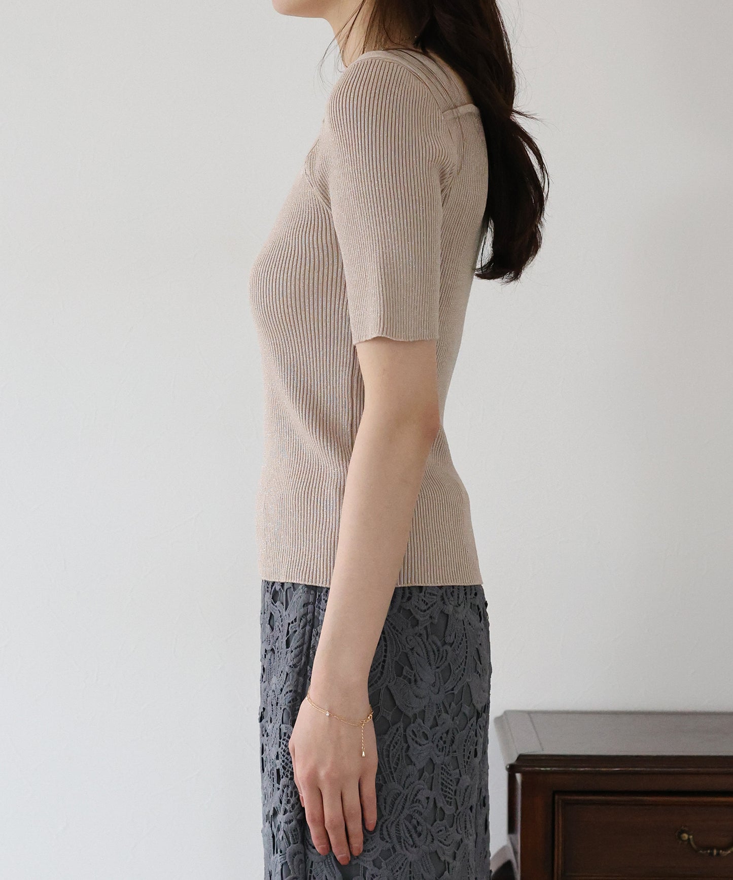 【SALE】アシメネックリブニット