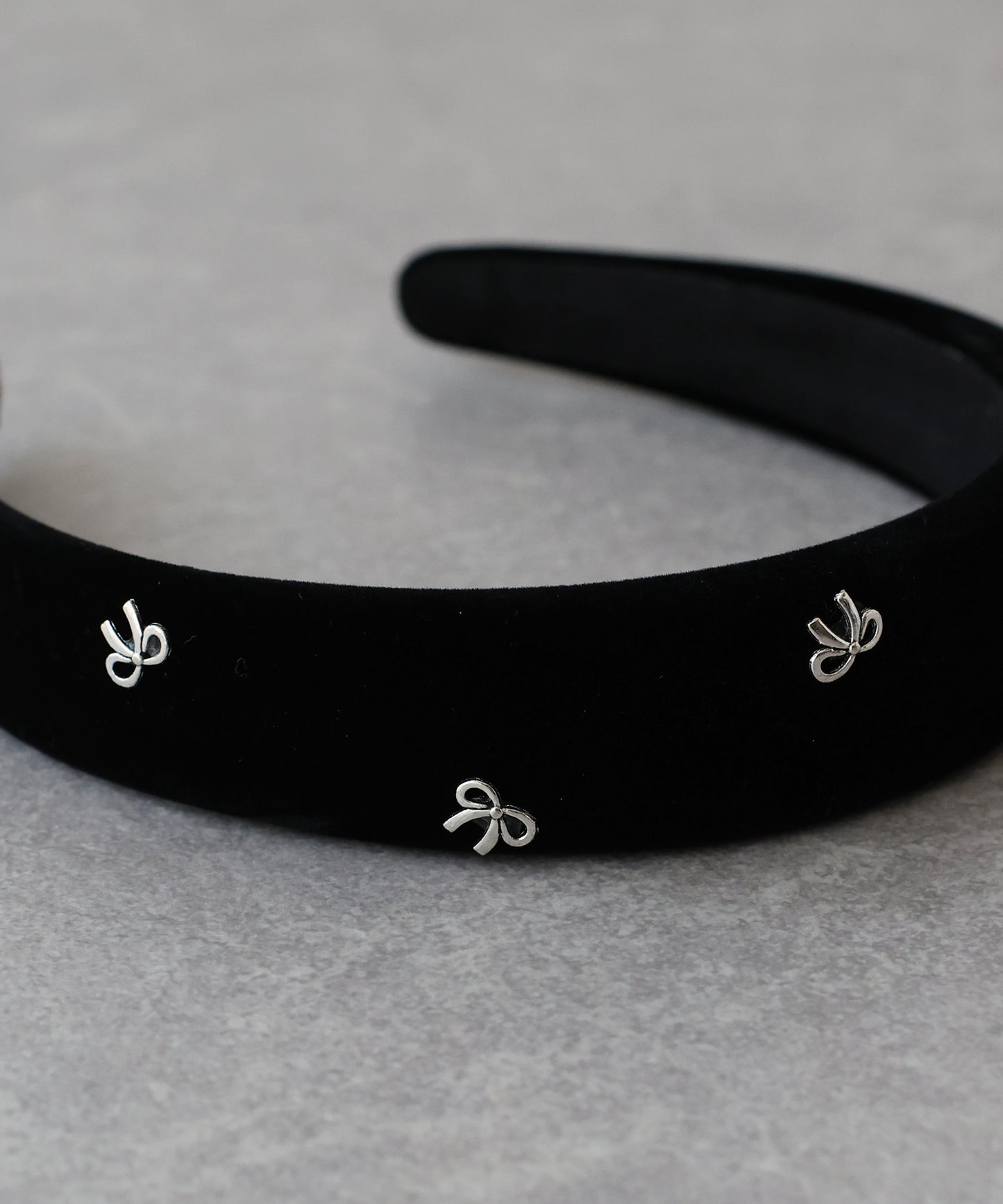 リボンモチーフベロアカチューシャ