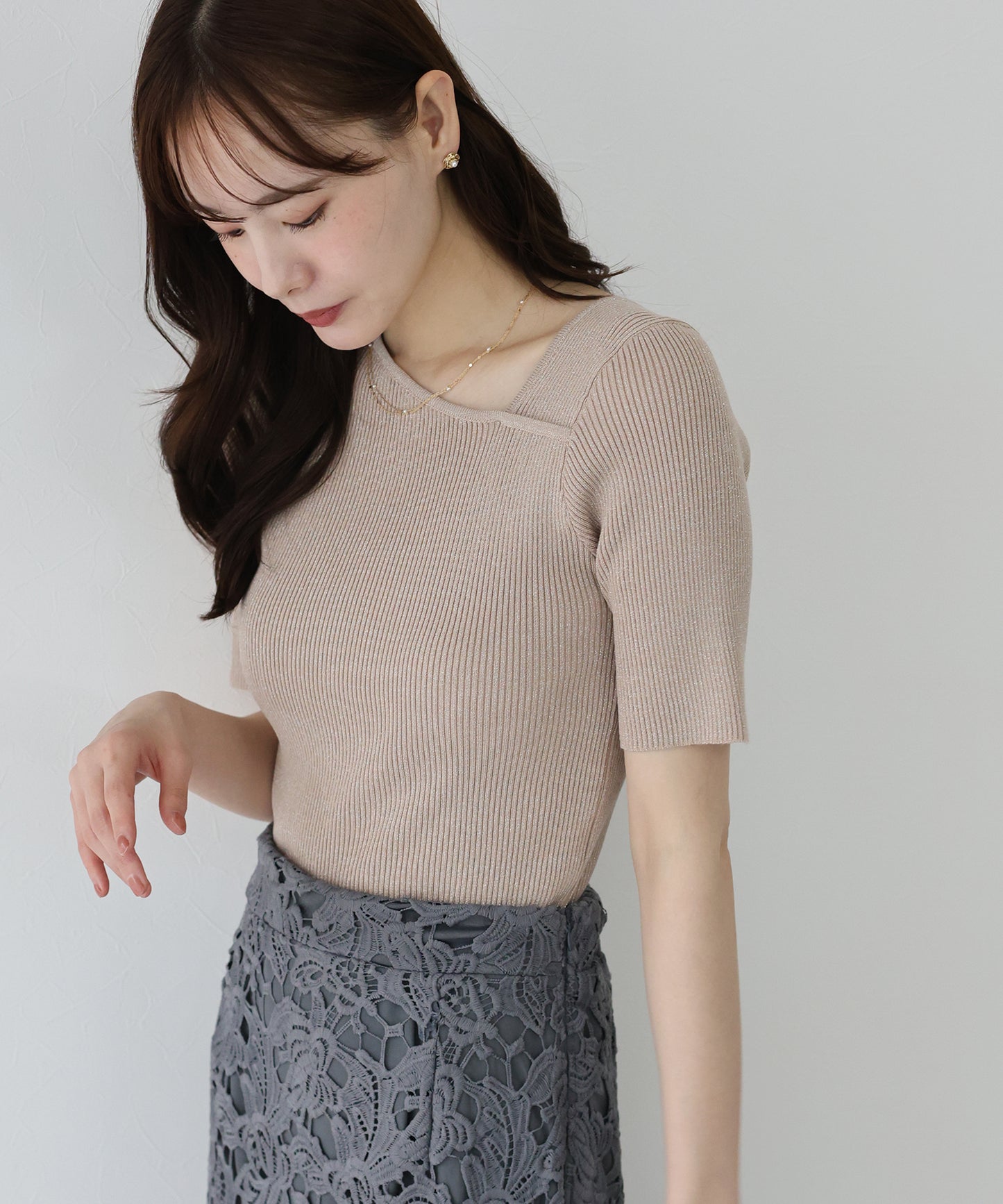 【SALE】アシメネックリブニット