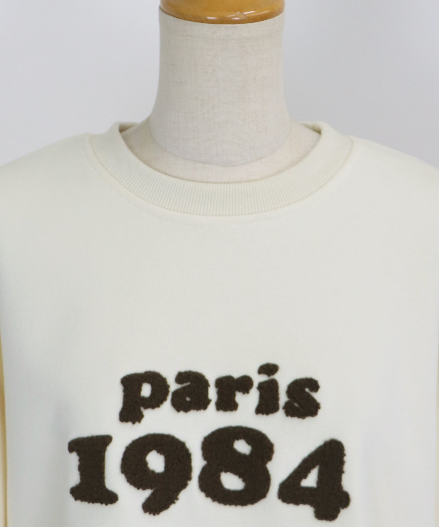 parisロゴスウェット