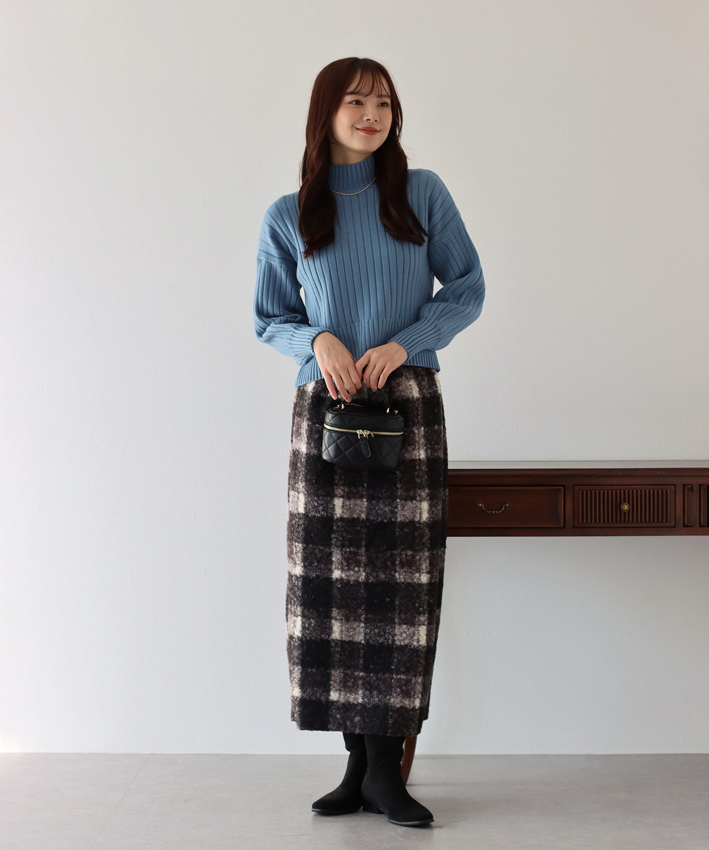 【SALE】ハイネックリブニット