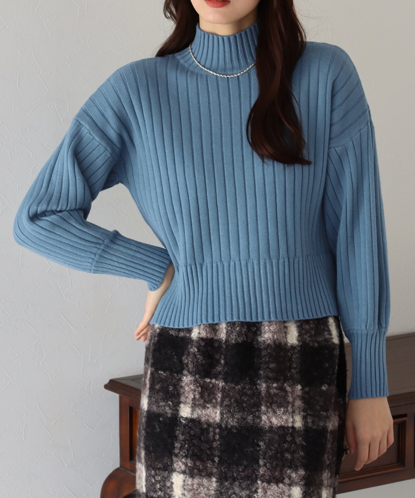 【SALE】ハイネックリブニット
