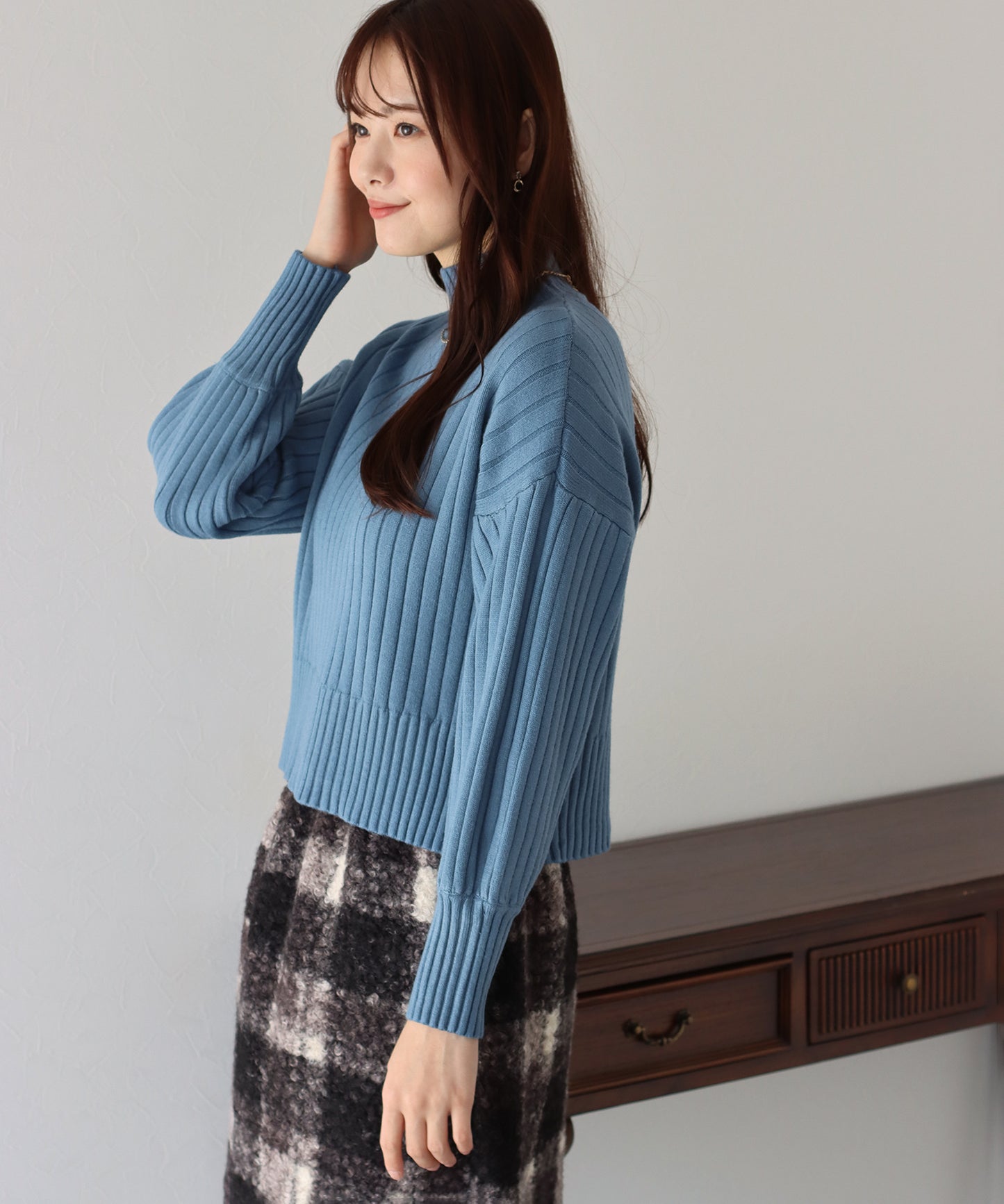 【SALE】ハイネックリブニット