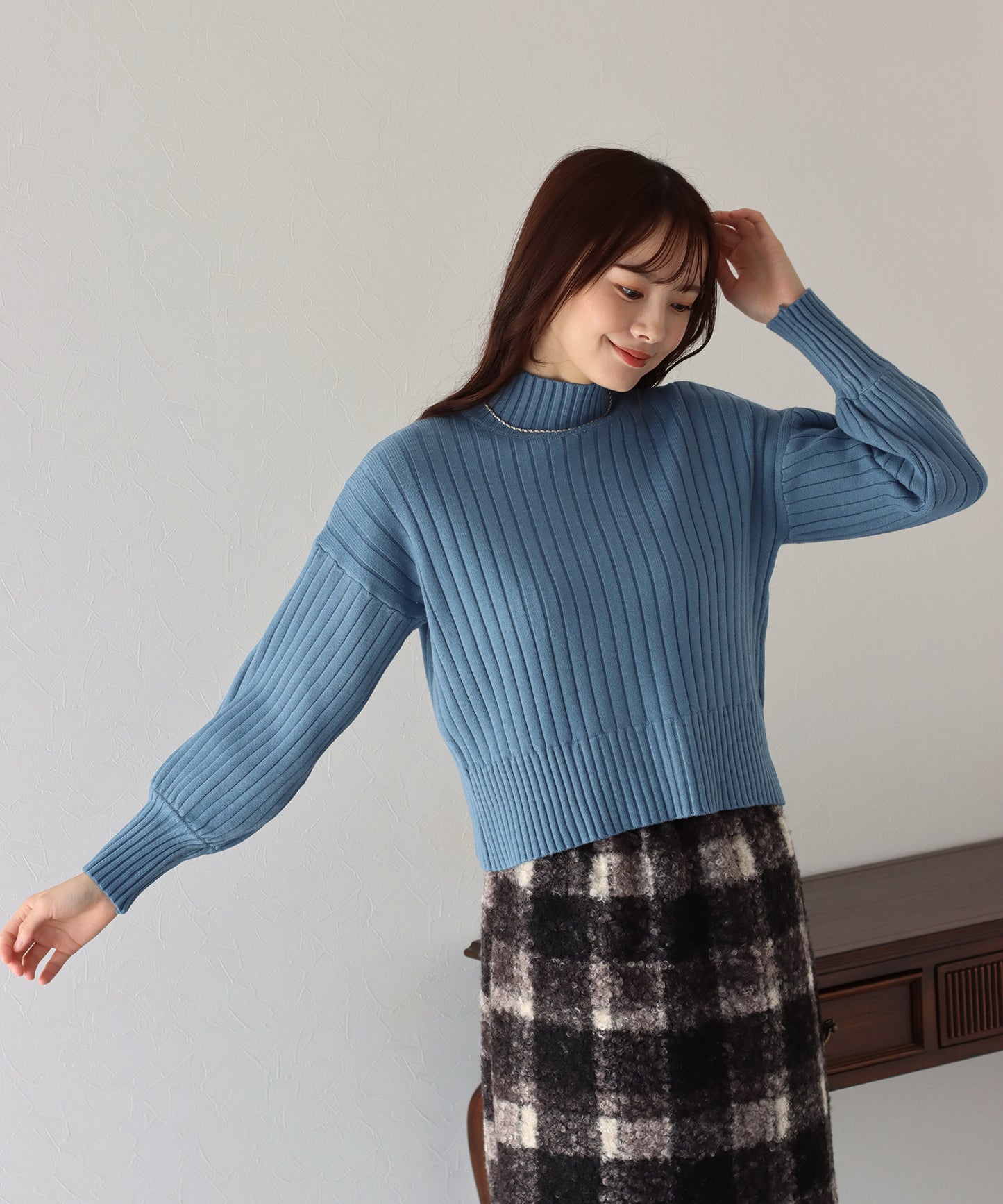 【SALE】ハイネックリブニット