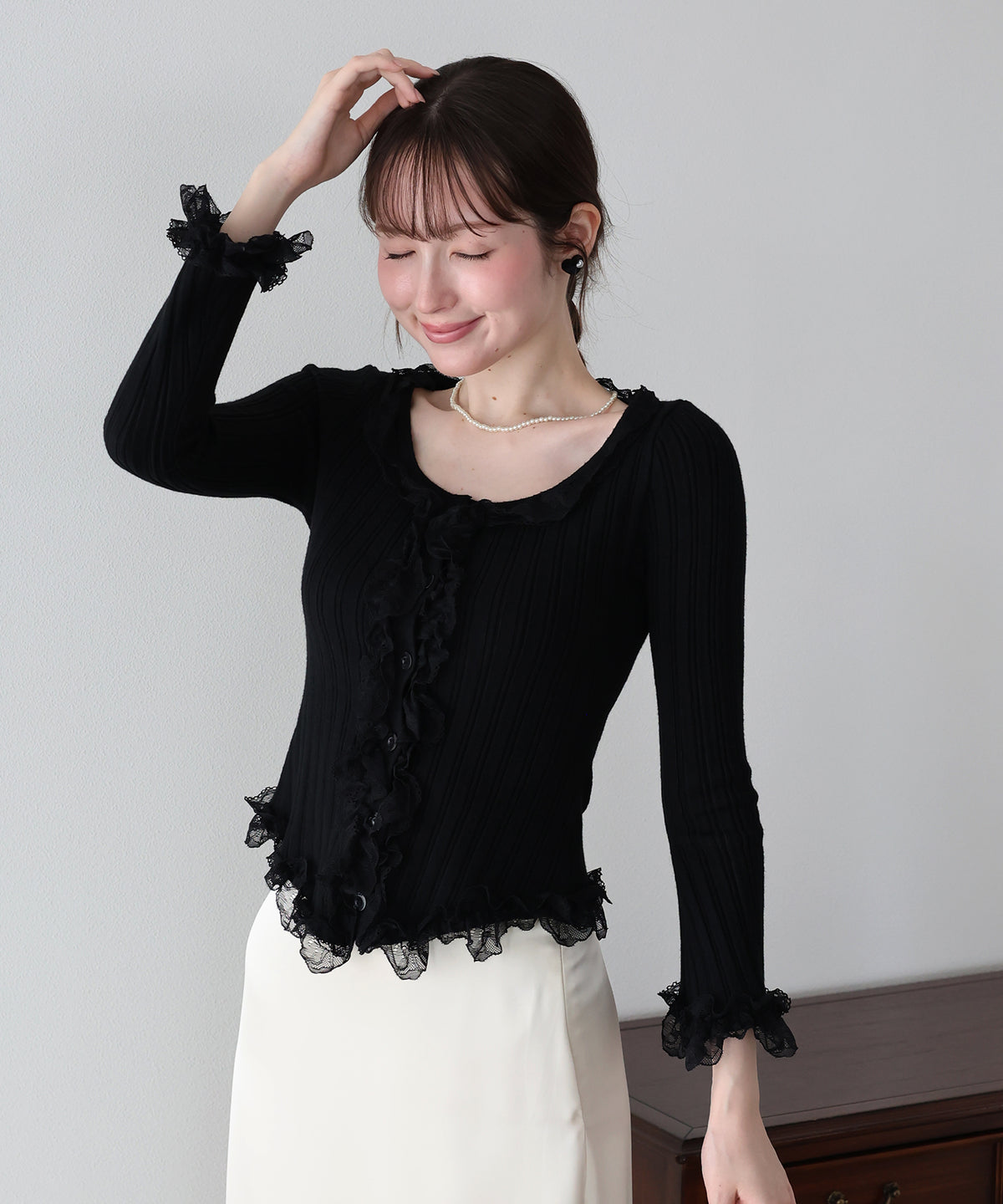 【早割5%OFF】フリルレーストリムニット