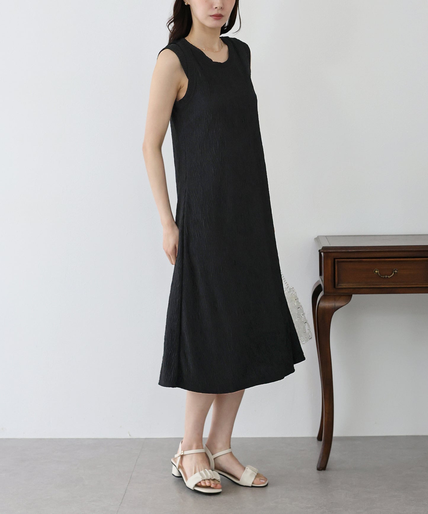 【新商品限定5%OFF(木)】フレンチスリーブプリーツワンピース