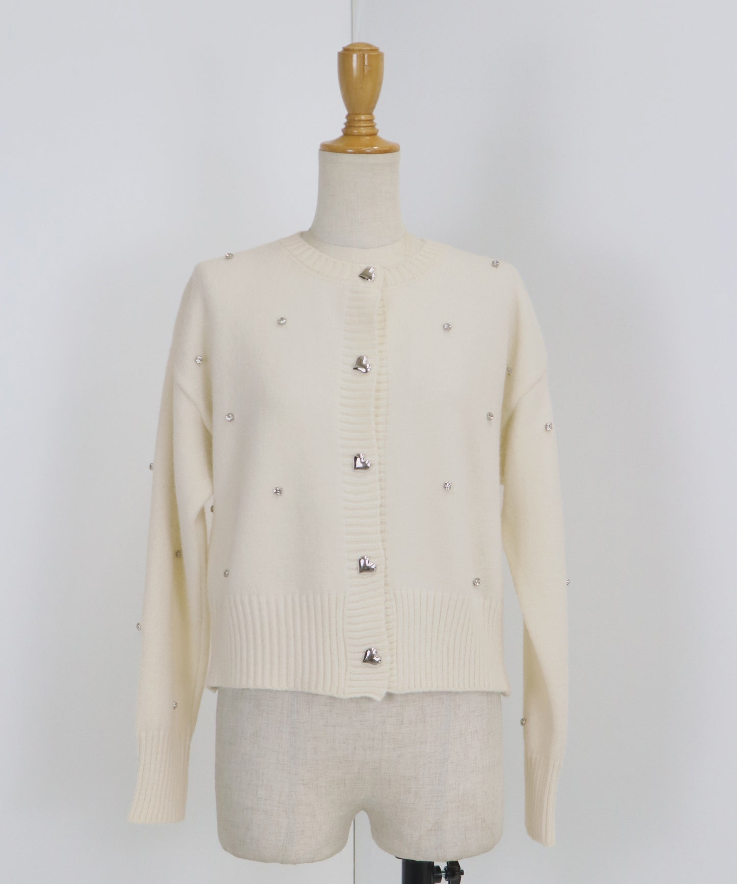 ハート釦ランダムビジューニットカーディガン