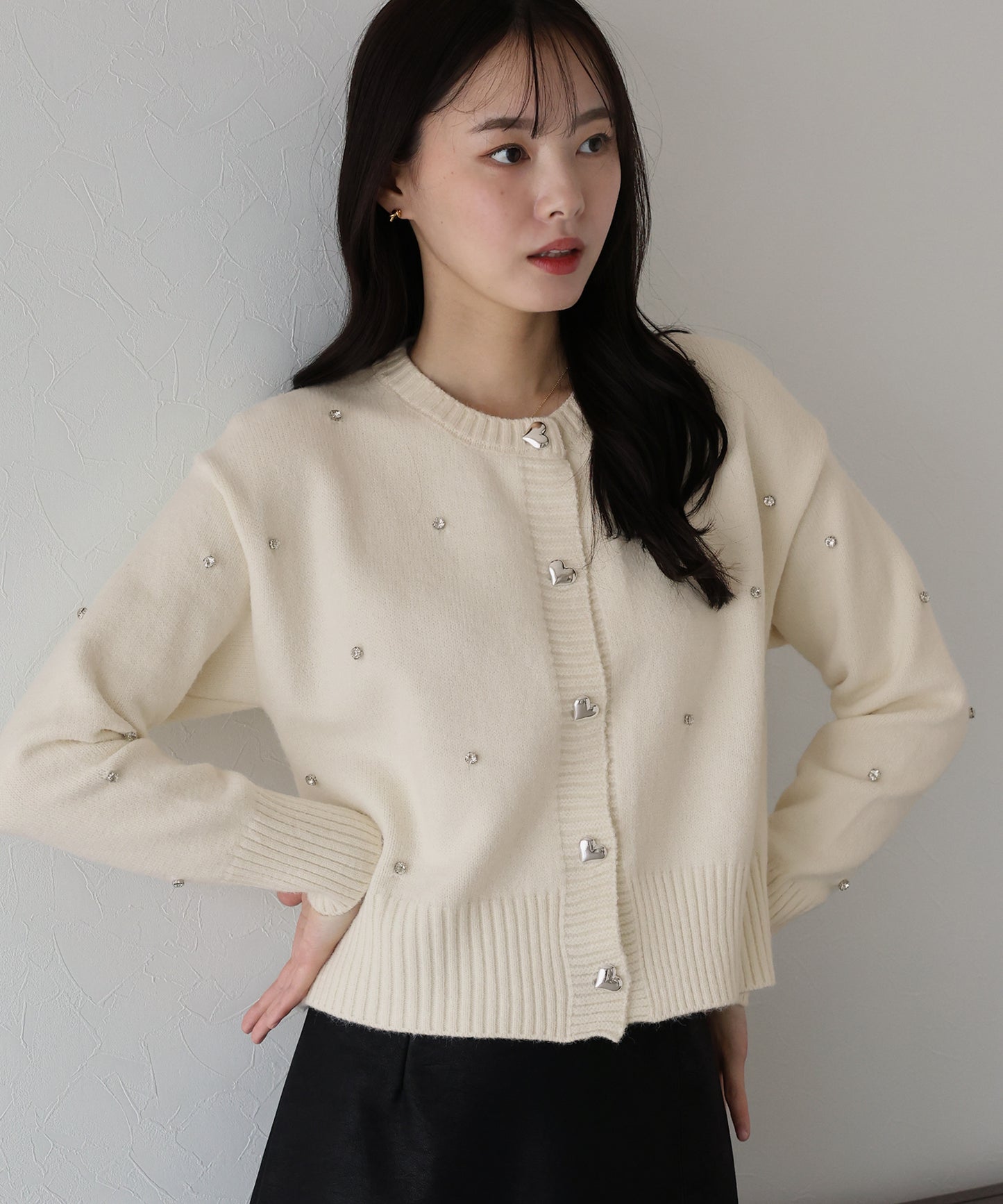 ハート釦ランダムビジューニットカーディガン