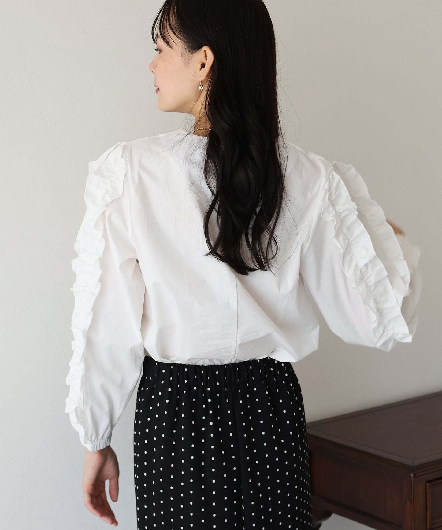 【SALE】フリルスリーブブラウス