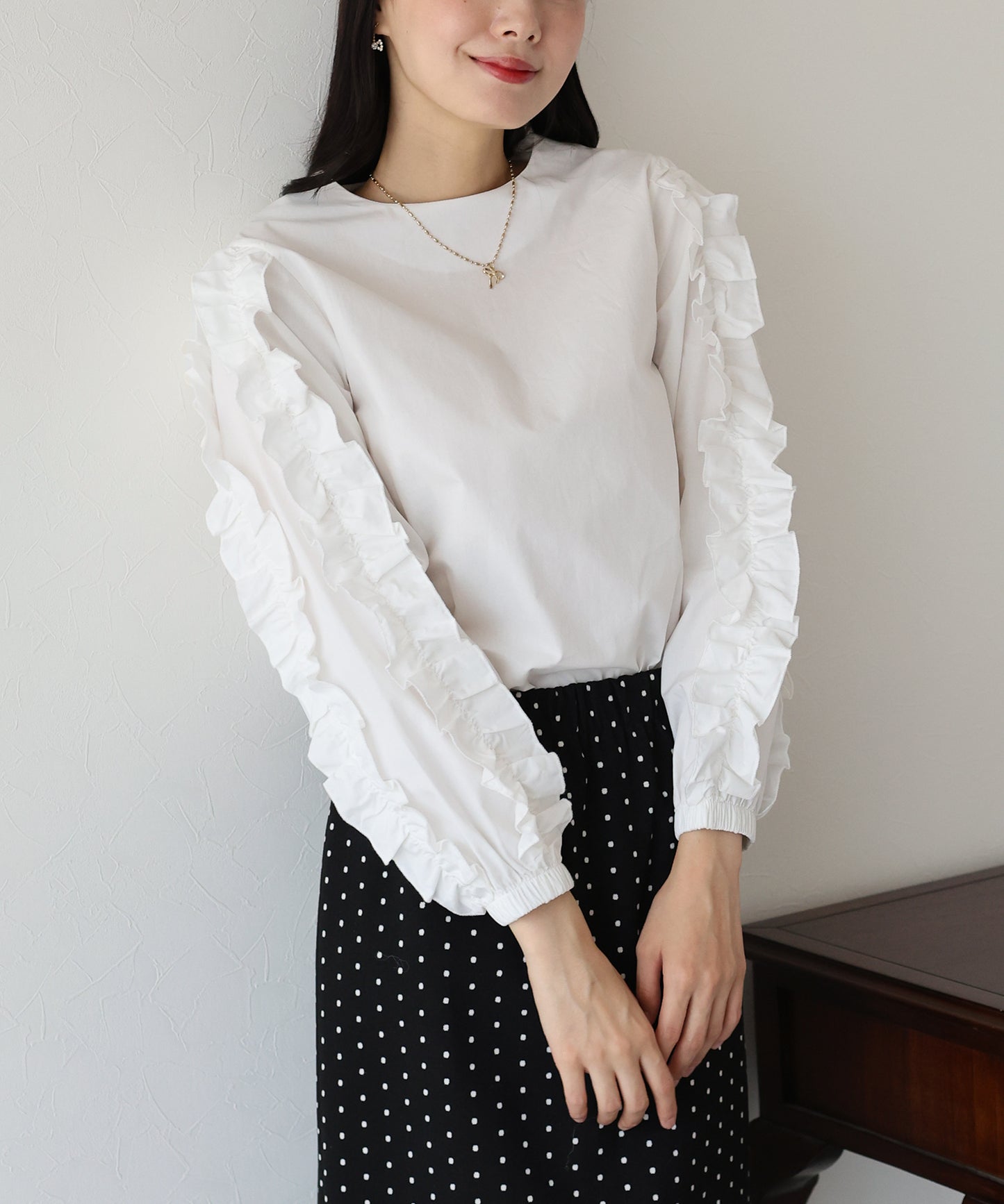 【SALE】フリルスリーブブラウス