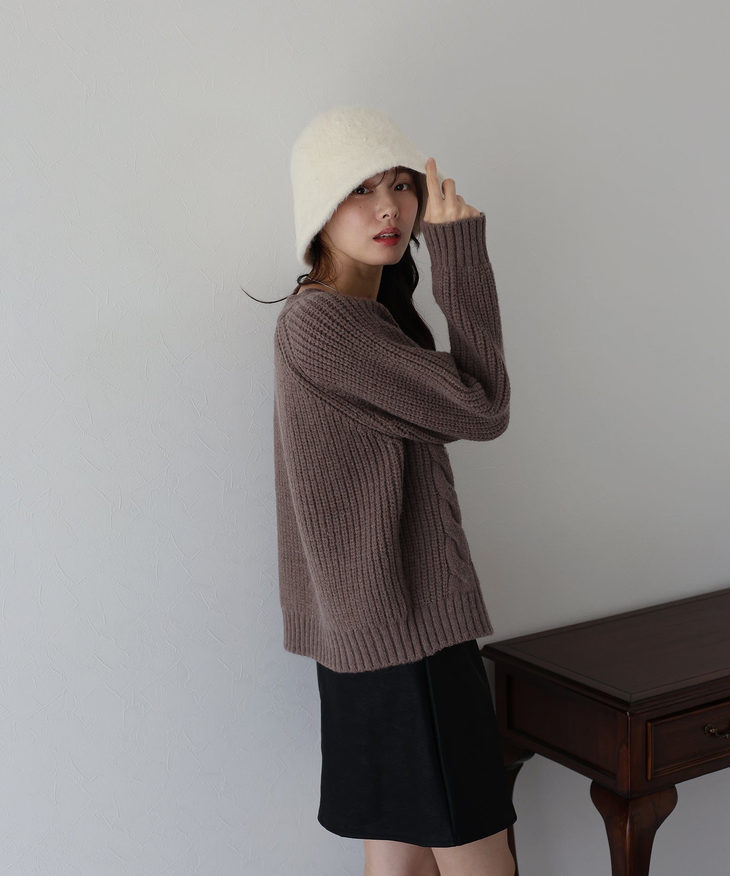 ビジューリボンボタンカーディガン