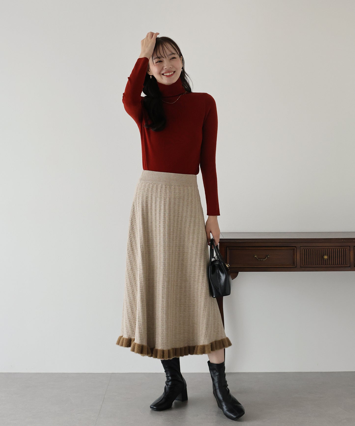 【SALE】裾フリルニットスカート