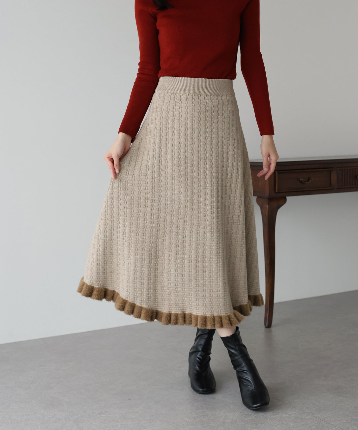 【SALE】裾フリルニットスカート