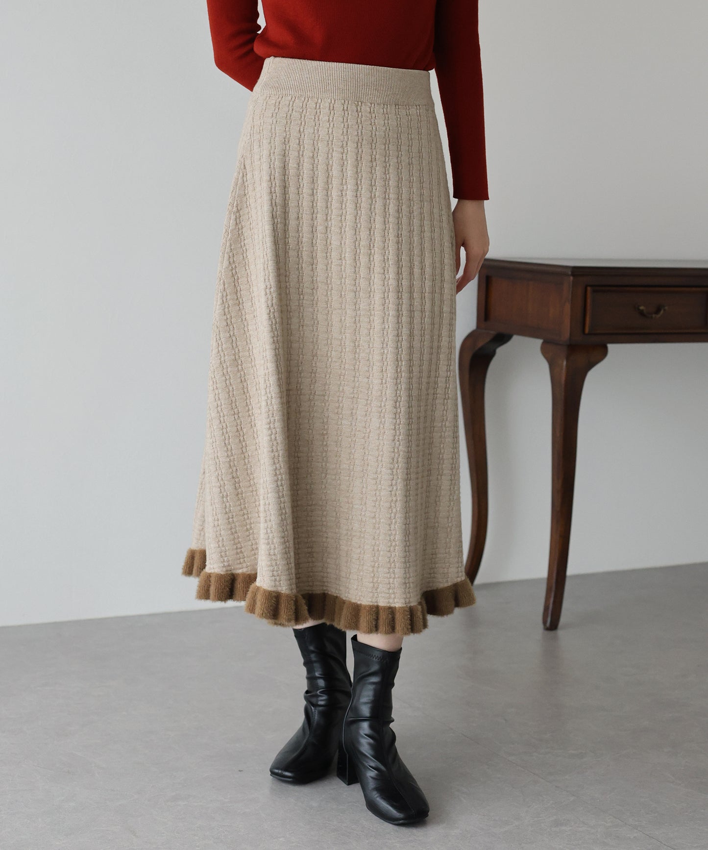 【SALE】裾フリルニットスカート