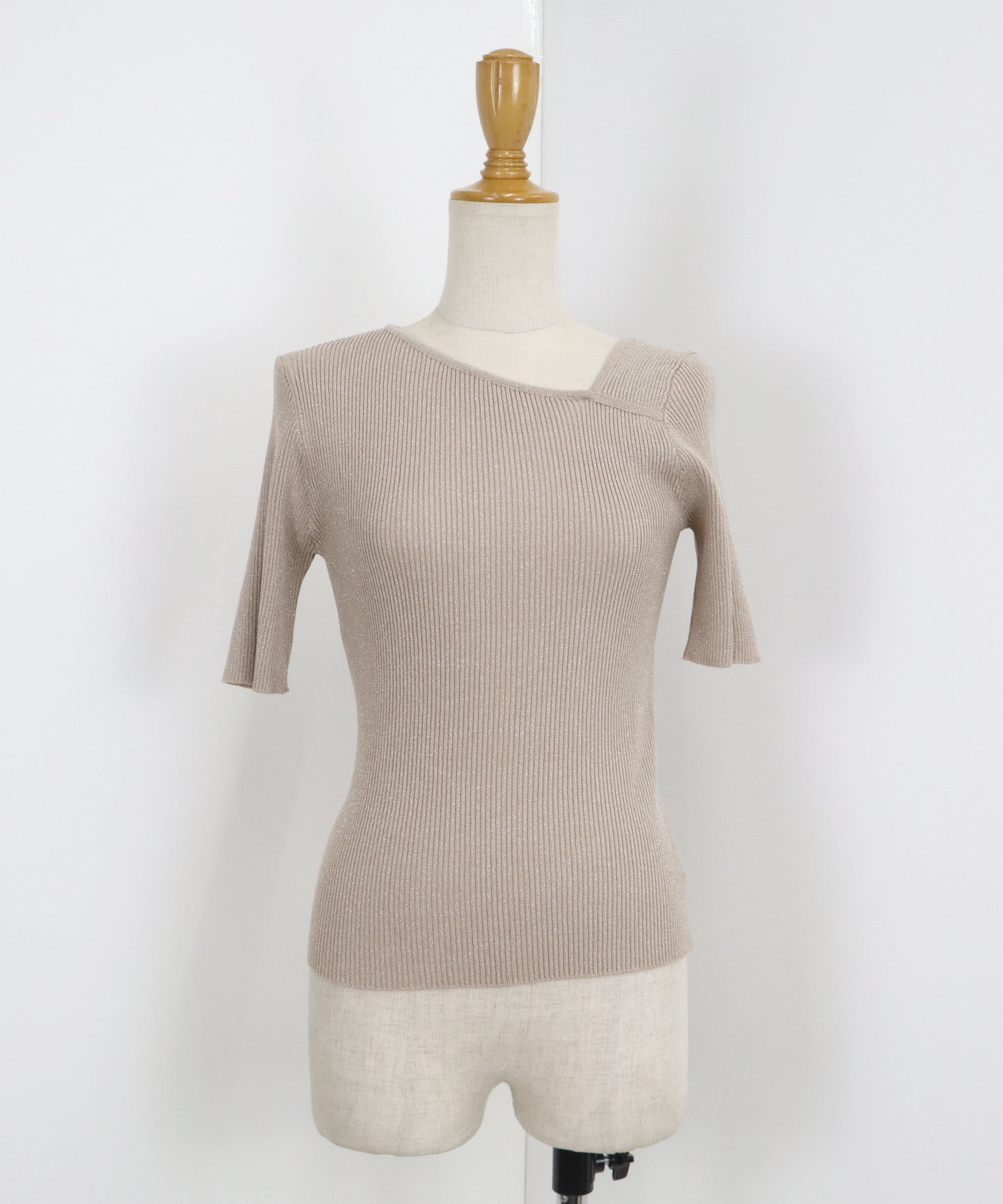 【SALE】アシメネックリブニット