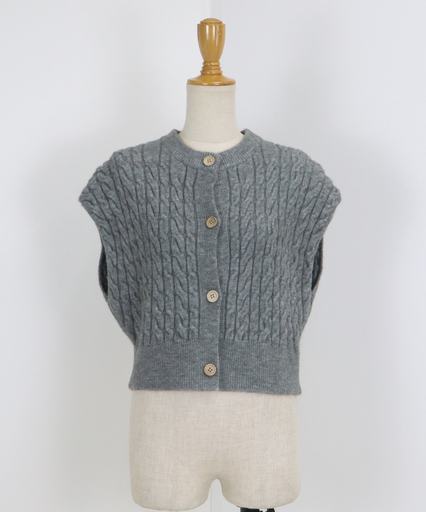 【SALE】ウッドボタンケーブルベスト