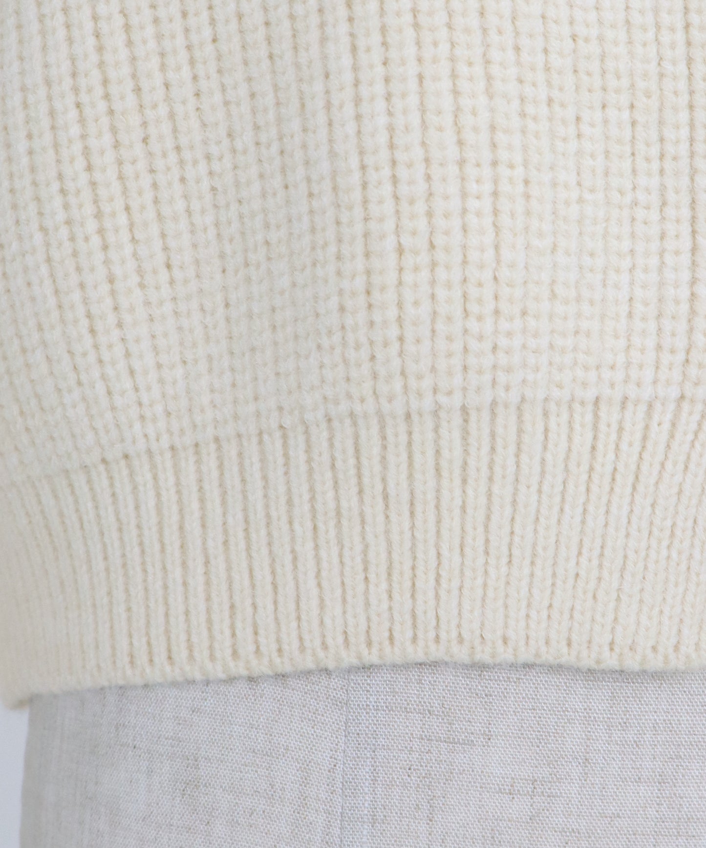 ゴールドボタンカーディガン