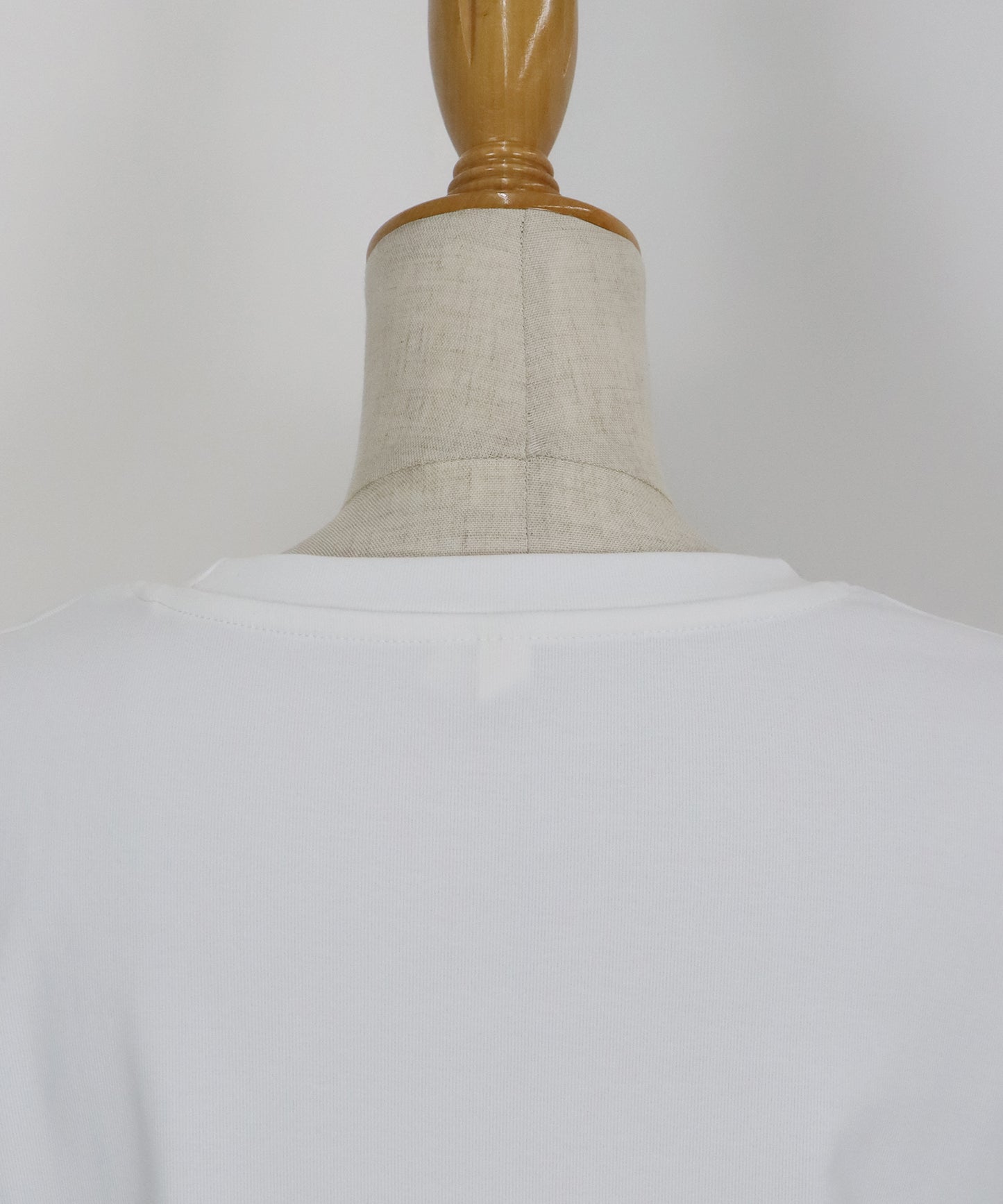 【TIME SALE】ワンポイントロゴ刺繍Tシャツ【ネコポス】