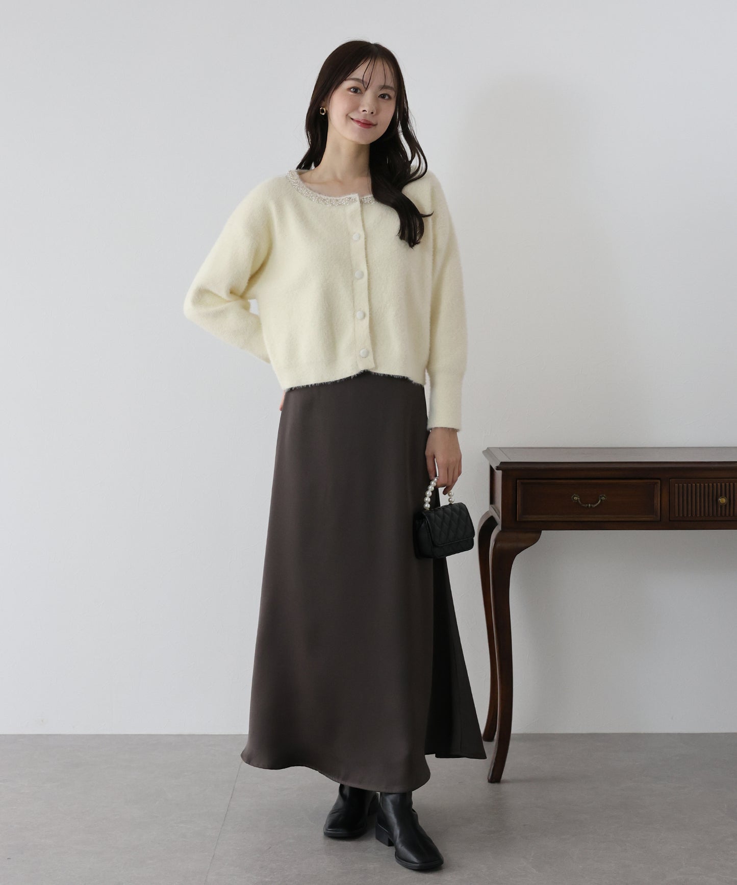 【SALE】ビジュー襟ニットカーディガン