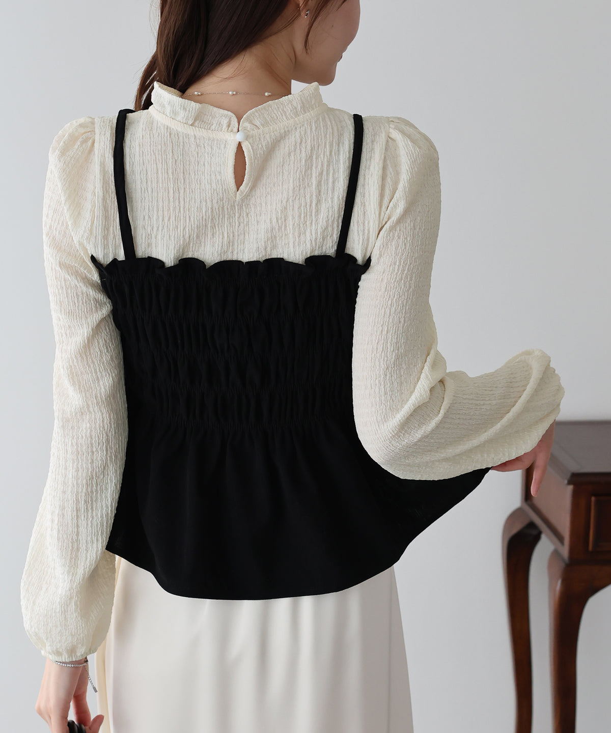 【早割5%OFF】シャーリングビスチェレイヤードブラウス