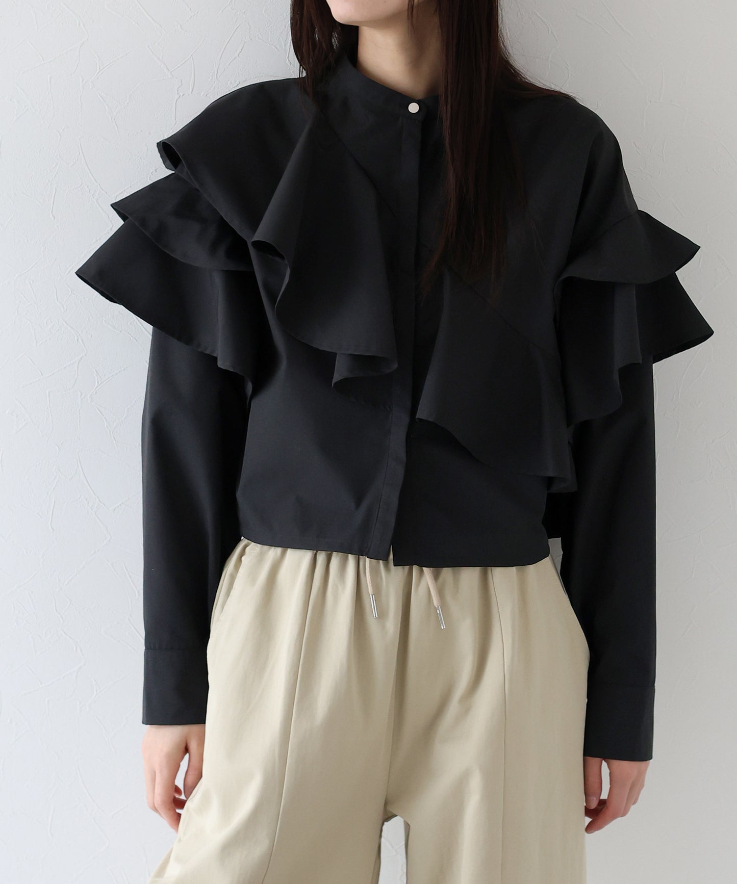 ショートアシメラッフルシャツ