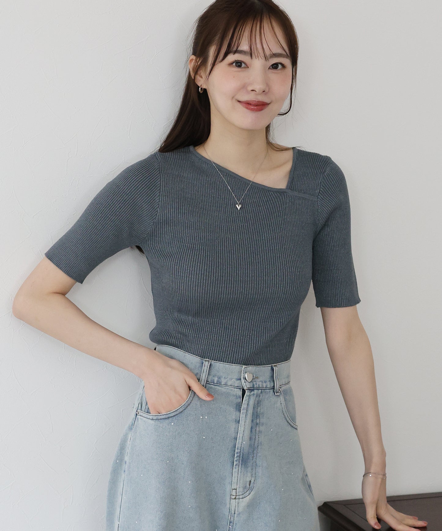 【SALE】アシメネックリブニット