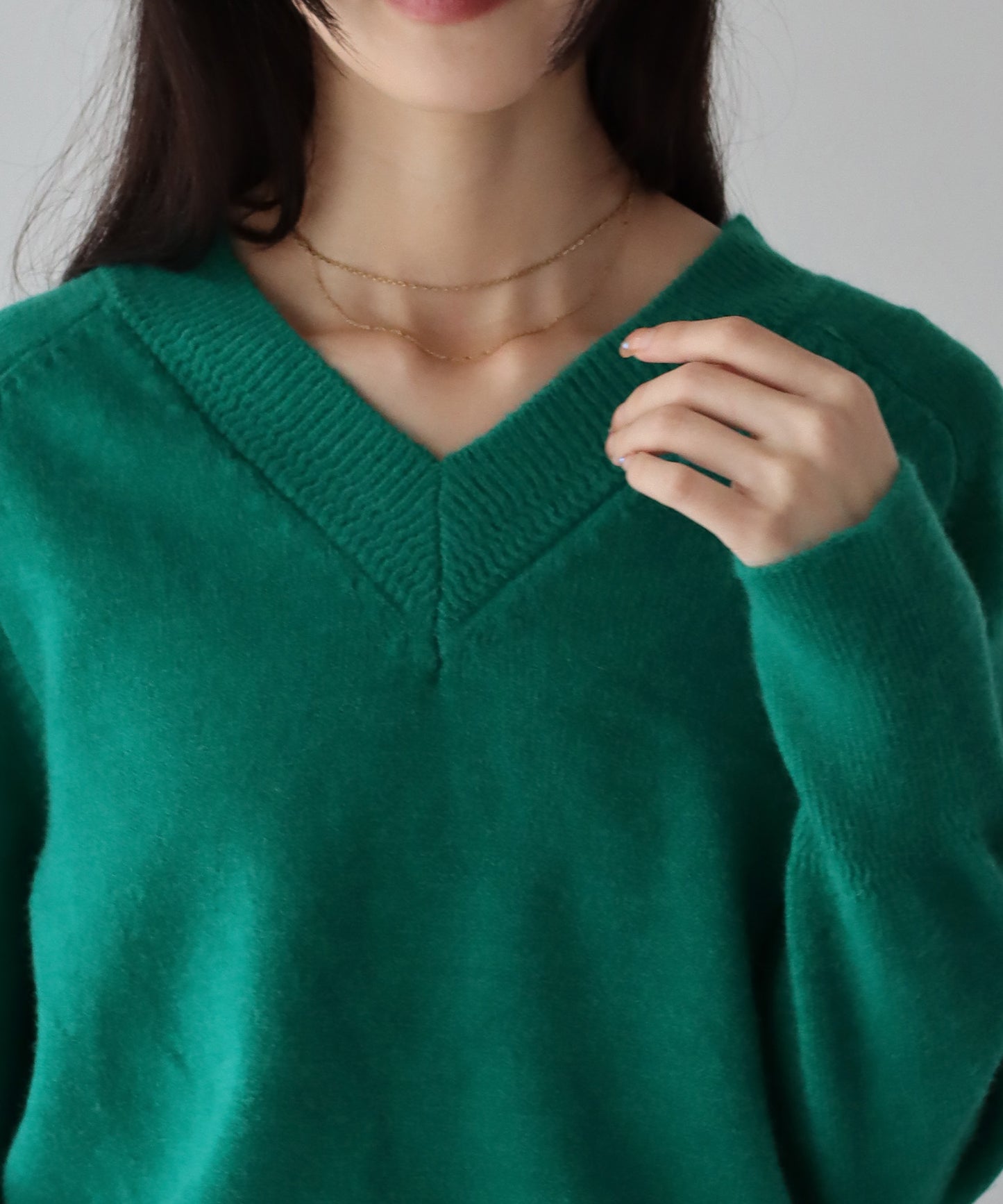 【SALE】Vネックニット