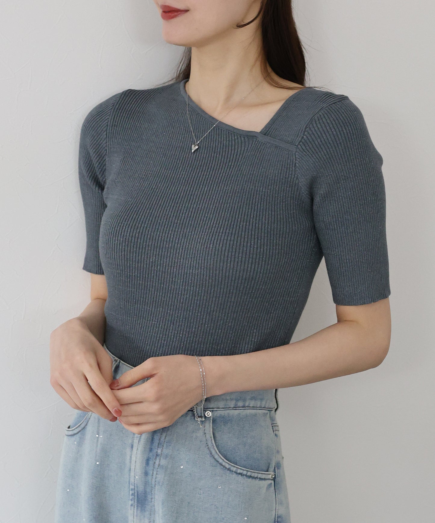 【SALE】アシメネックリブニット