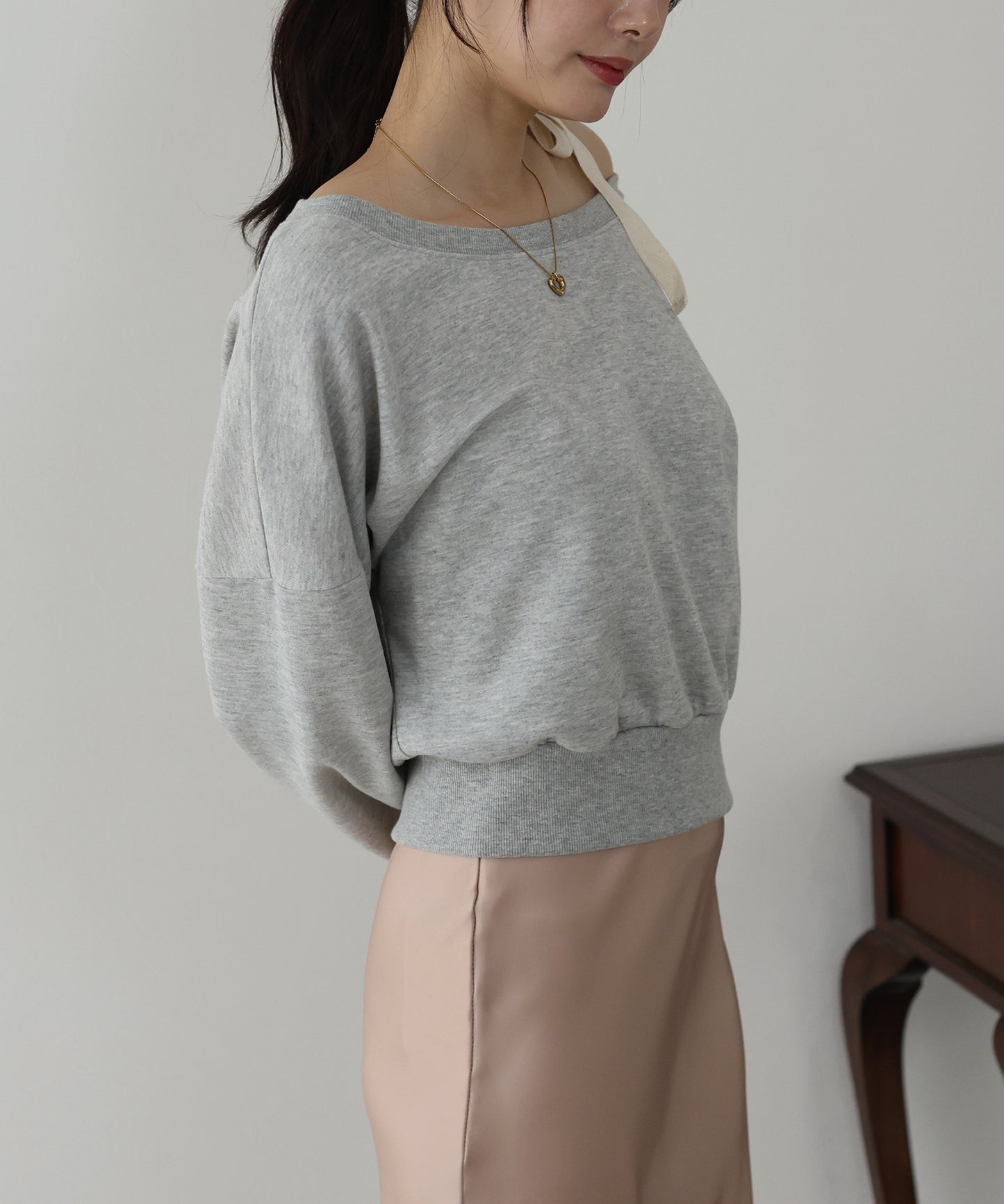 【TIME SALE】肩リボンオフショルダースウェット
