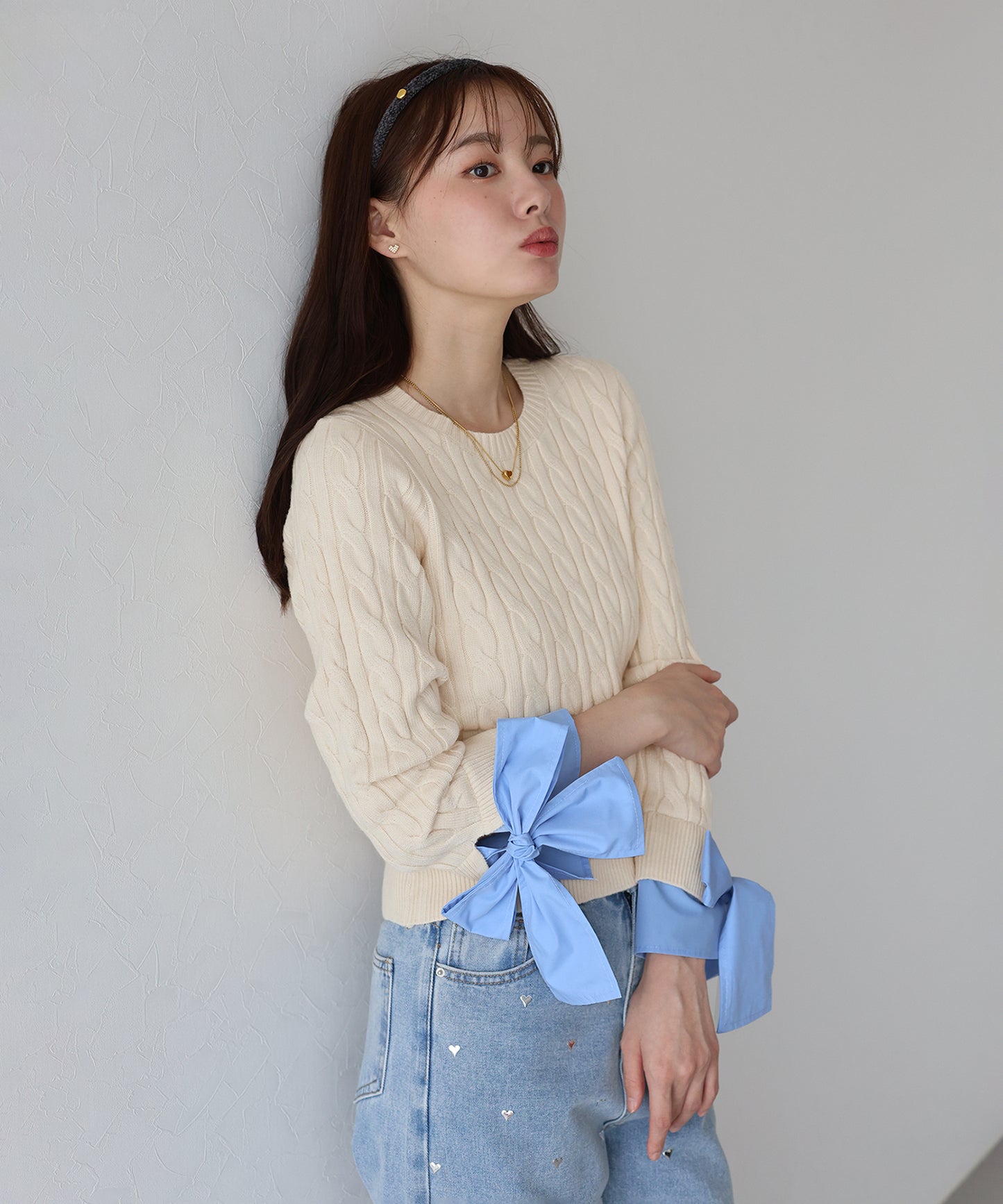 【早割5%OFF】リボン袖ドッキングケーブルニット