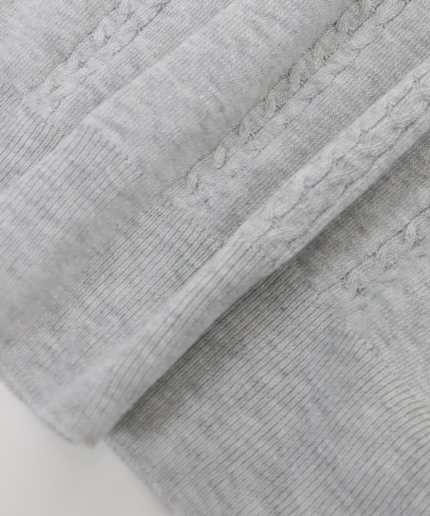 ワンポイントリボン刺繍ケーブルニット【ネコポス】