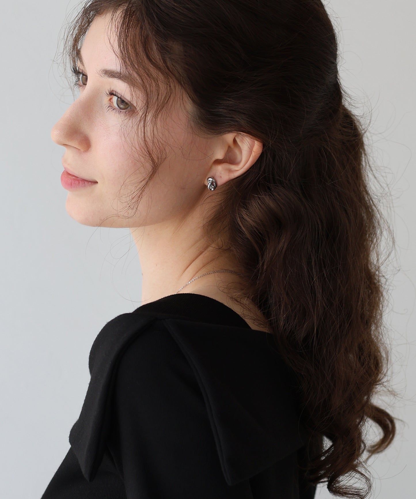 プチノットピアス / サージカルステンレス【ネコポス】