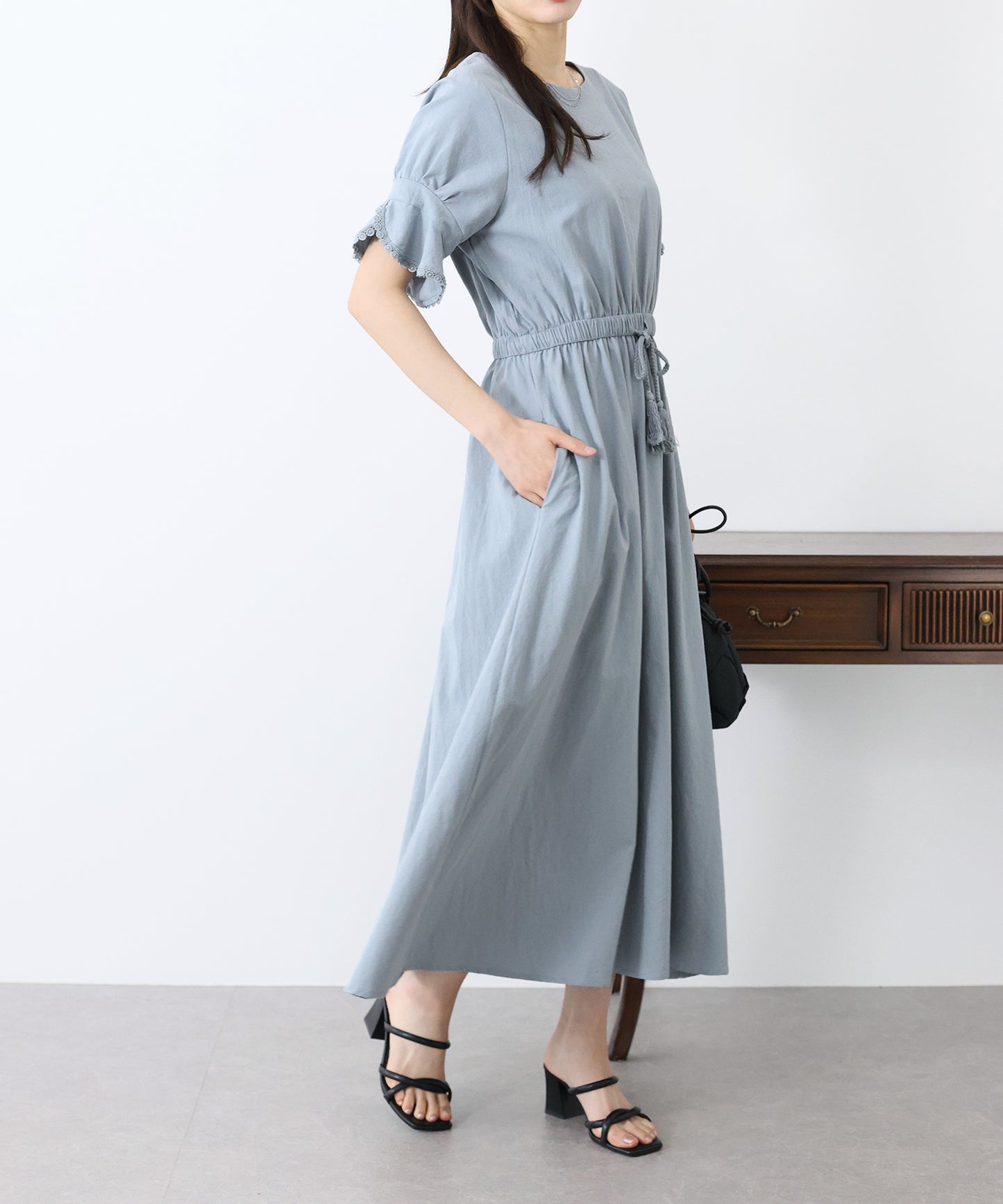 【SALE】袖レースドロストワンピース