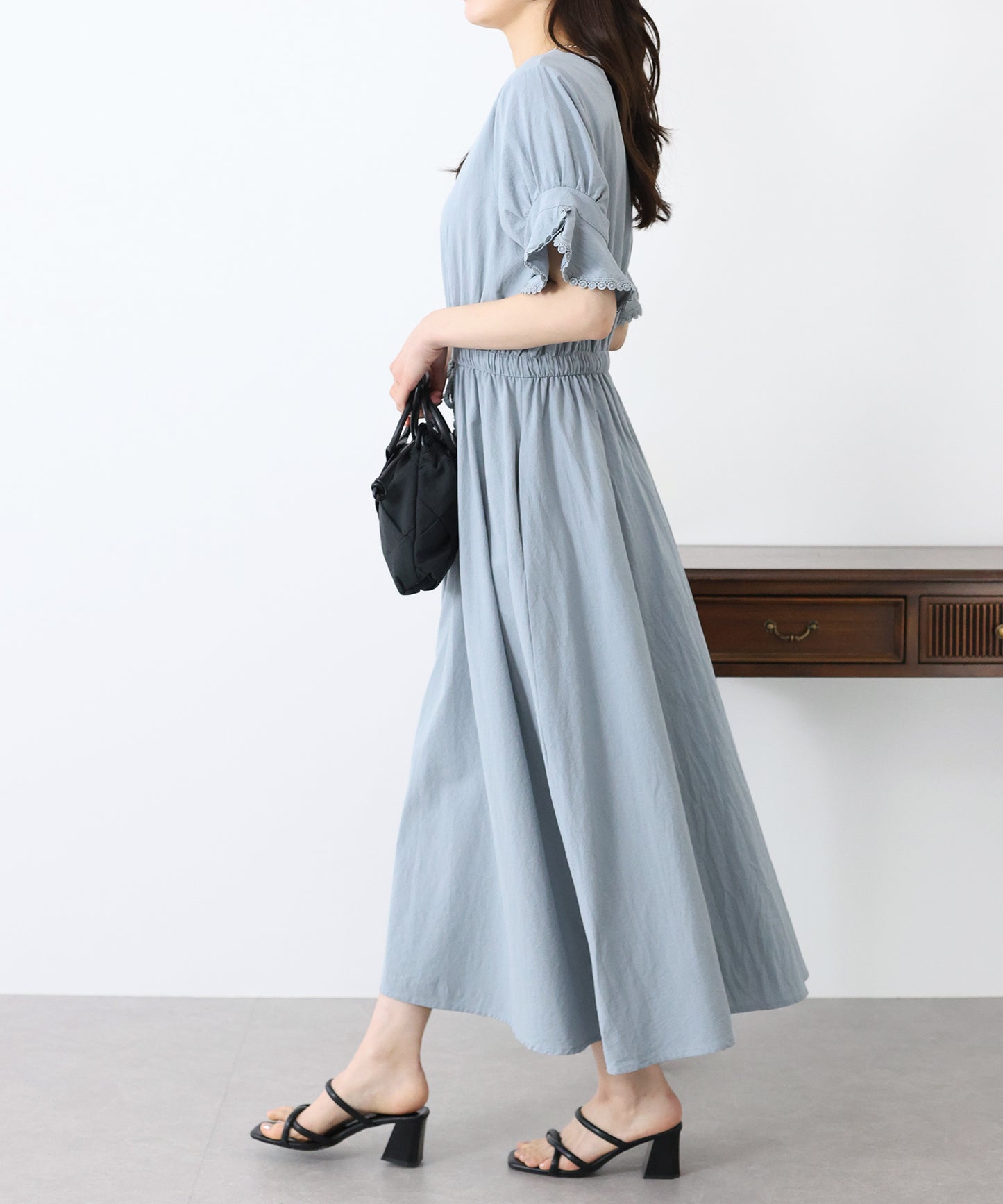 【SALE】袖レースドロストワンピース