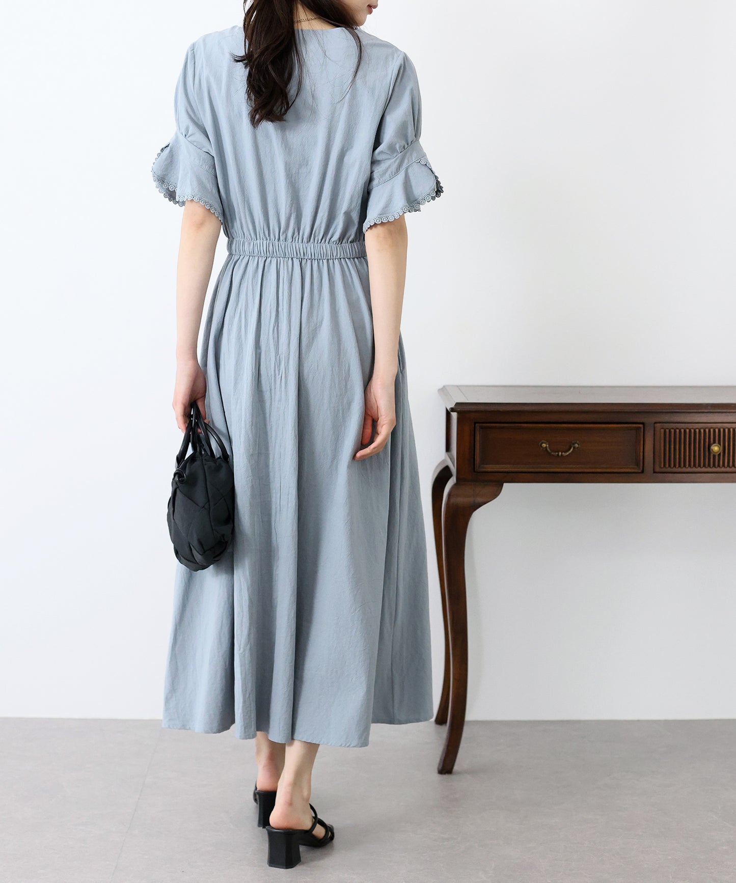 【SALE】袖レースドロストワンピース