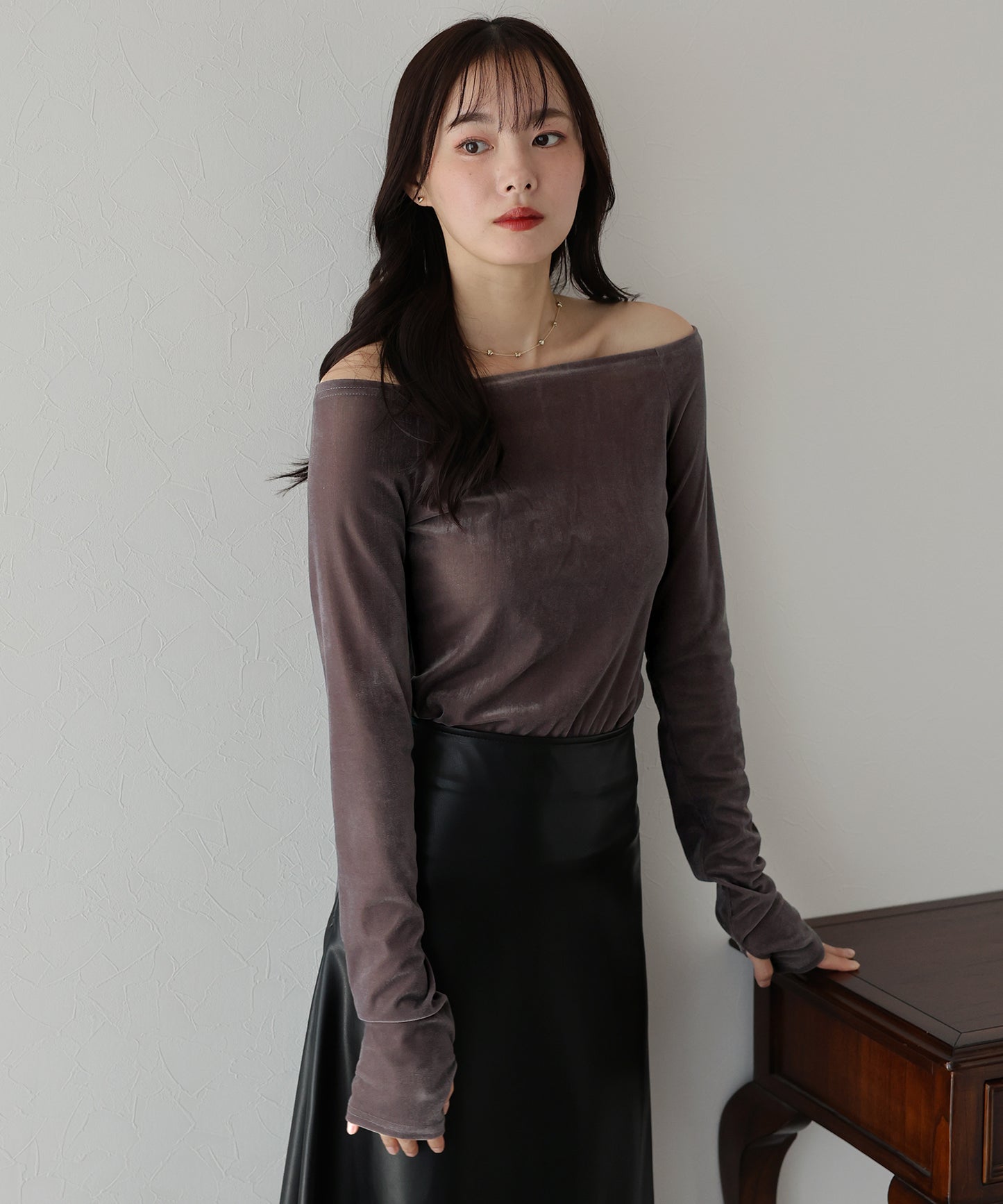 【TIME SALE】シアーベロアオフショルTシャツ【ネコポス】