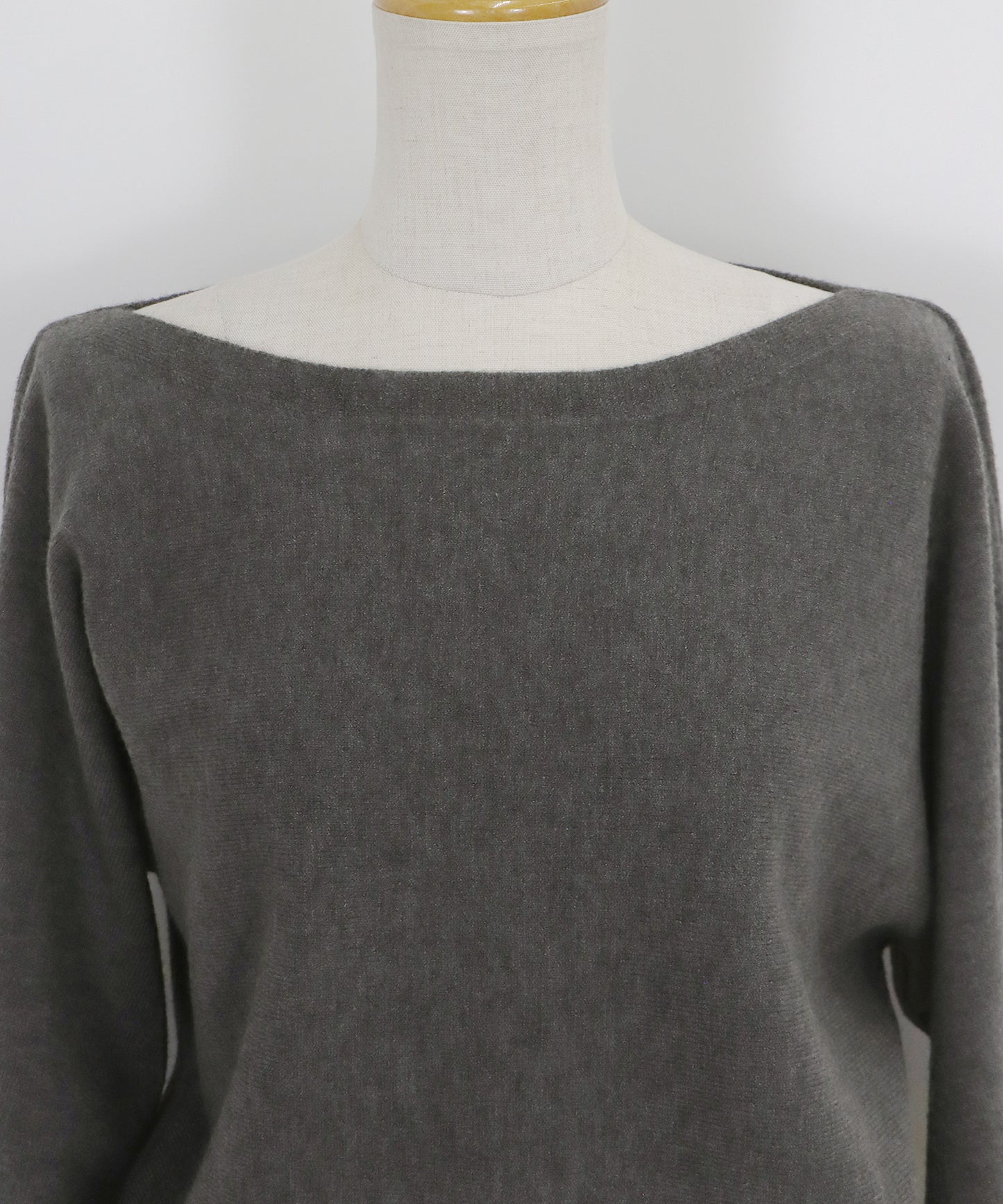 【SALE】ボートネックドルマンニット