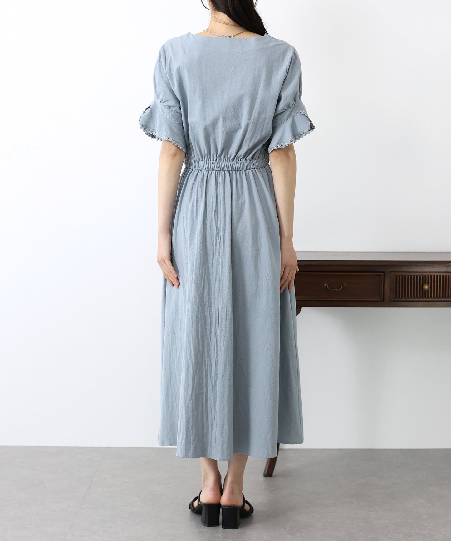 【SALE】袖レースドロストワンピース