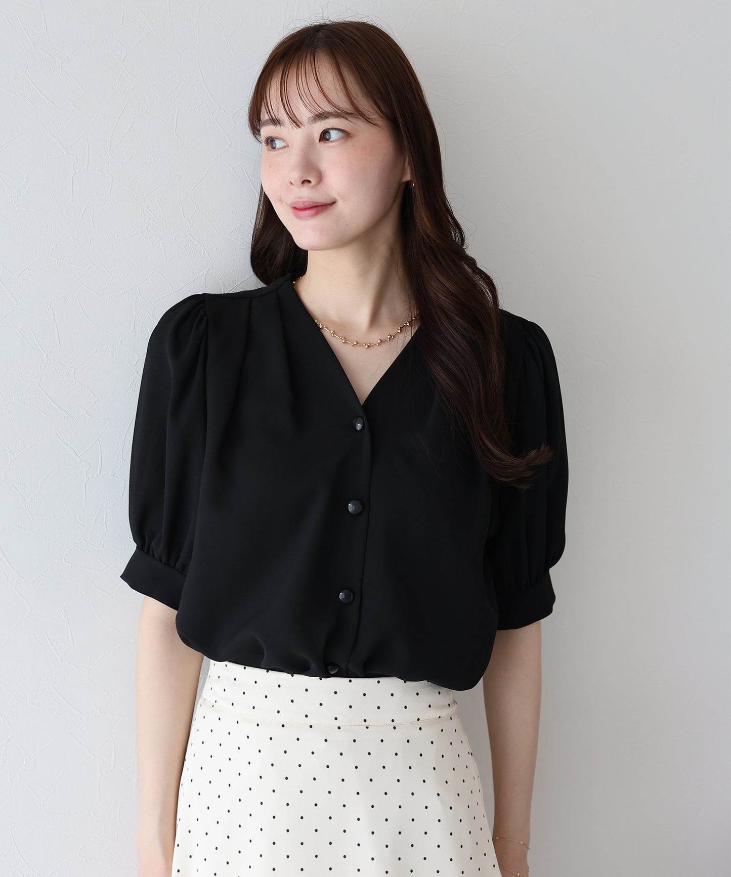 펄 도트 버튼 블라우스