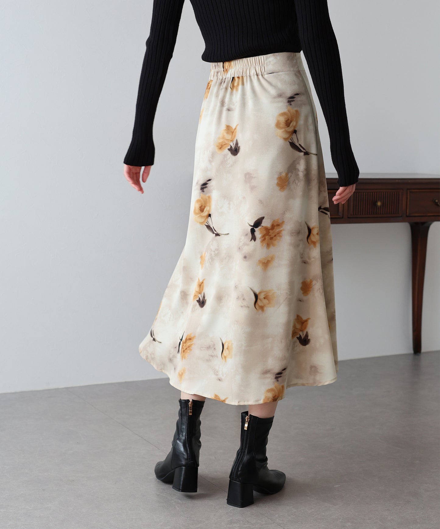 【早割5%OFF】フラワープリント マーメイドスカート